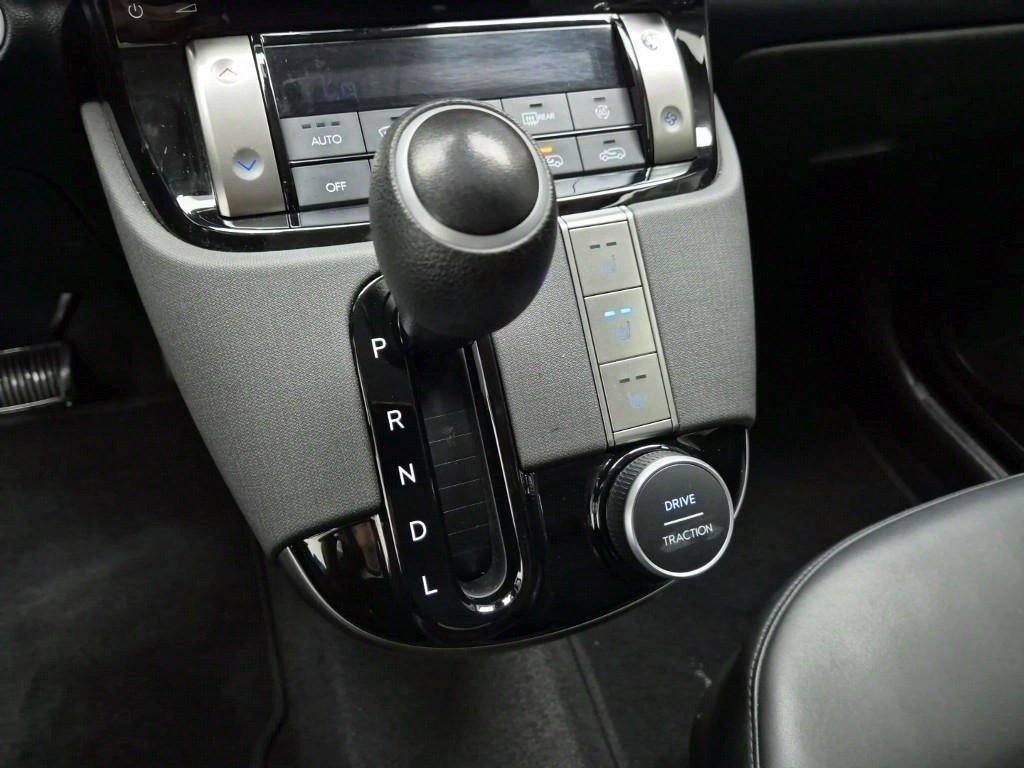 HYUNDAI Casper - Vista 8