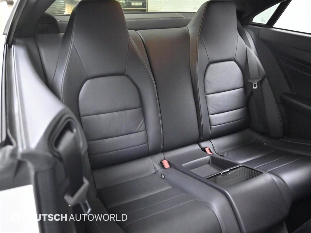 Mercedes Benz E class - Vista 12