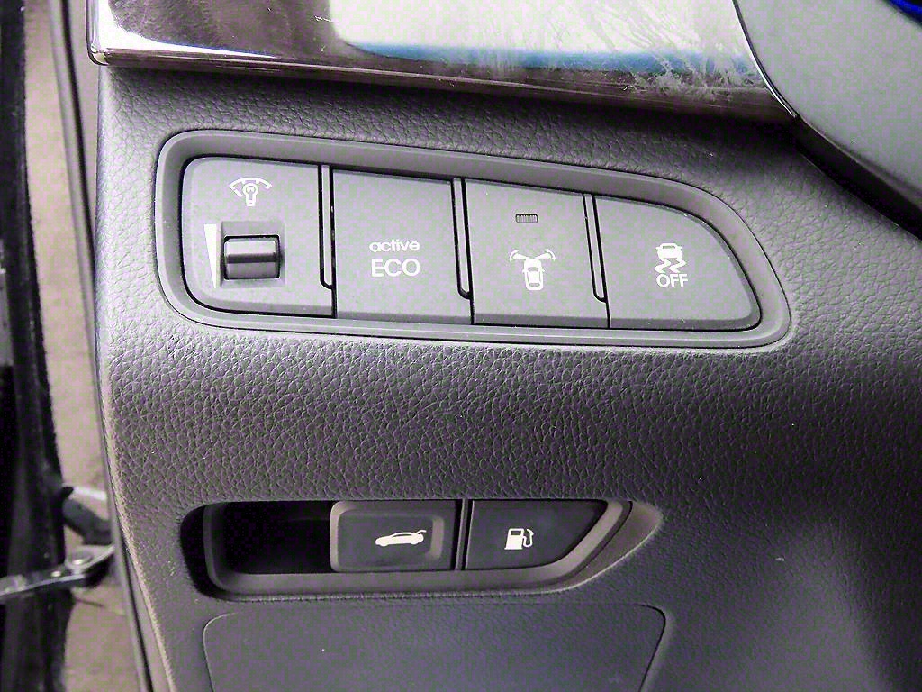 HYUNDAI Grandeur - Vista 12