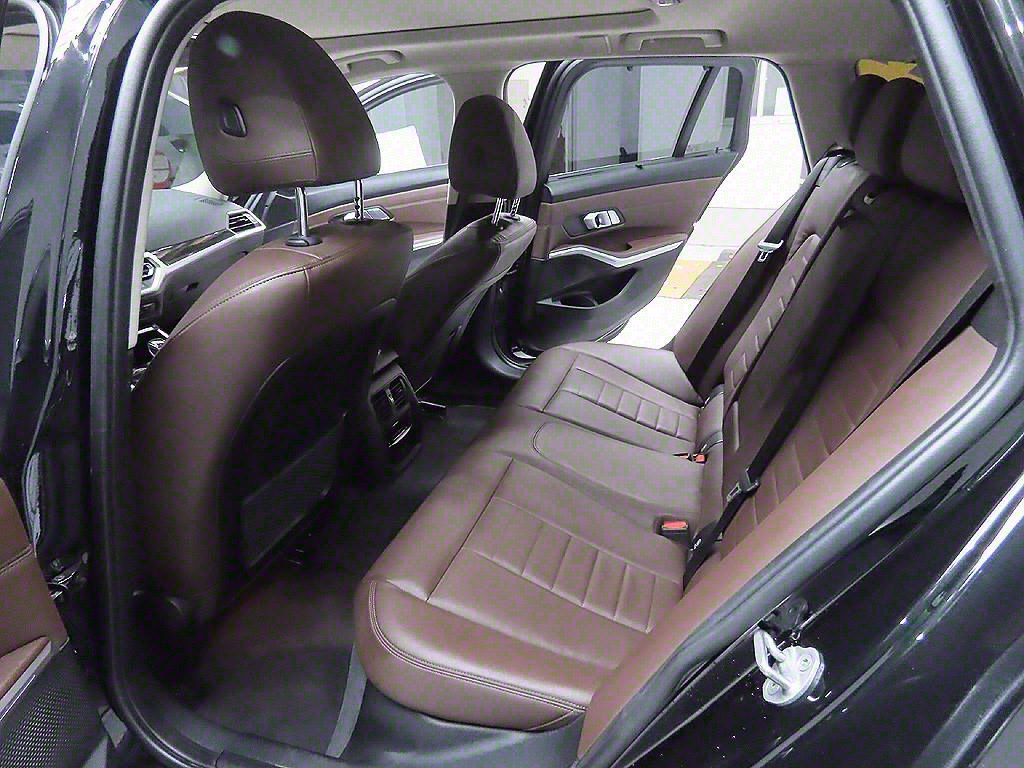 BMW 3 series 2021 Negro - Importación desde Corea - HF Imports Iquique - Foto 8