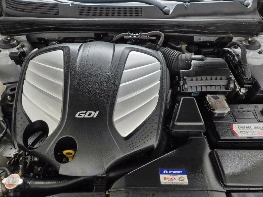 HYUNDAI Grandeur - Vista 5