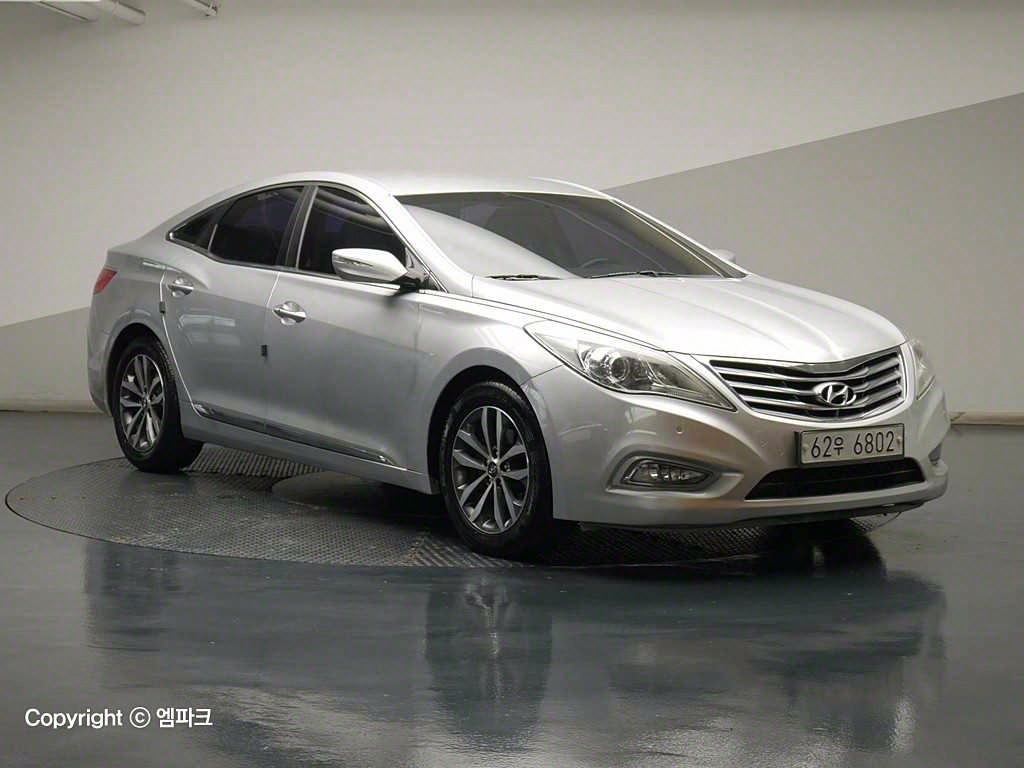 HYUNDAI Grandeur - Vista 4