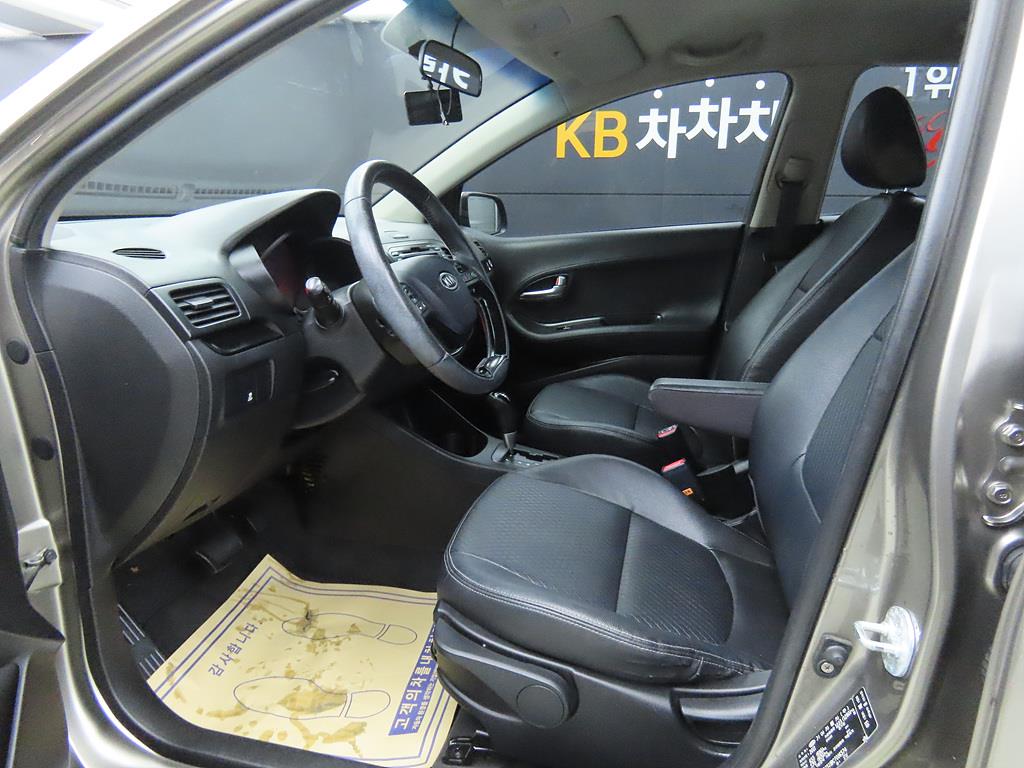 KIA Morning - Vista 5