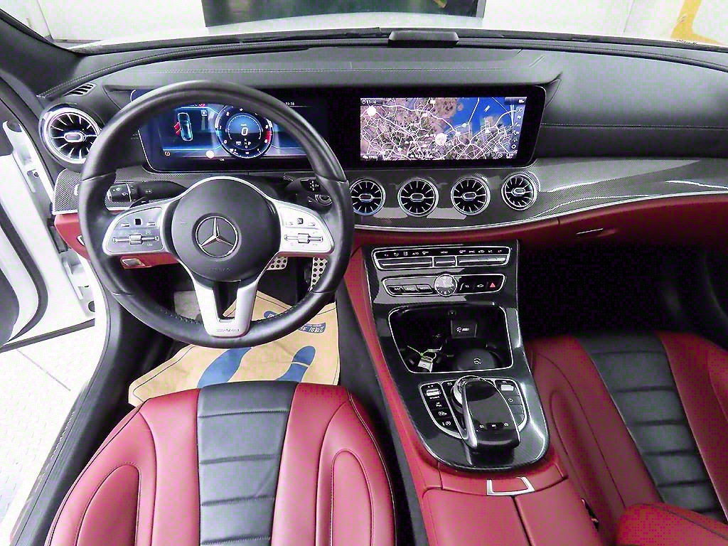 Mercedes Benz CLS Class - Vista 7