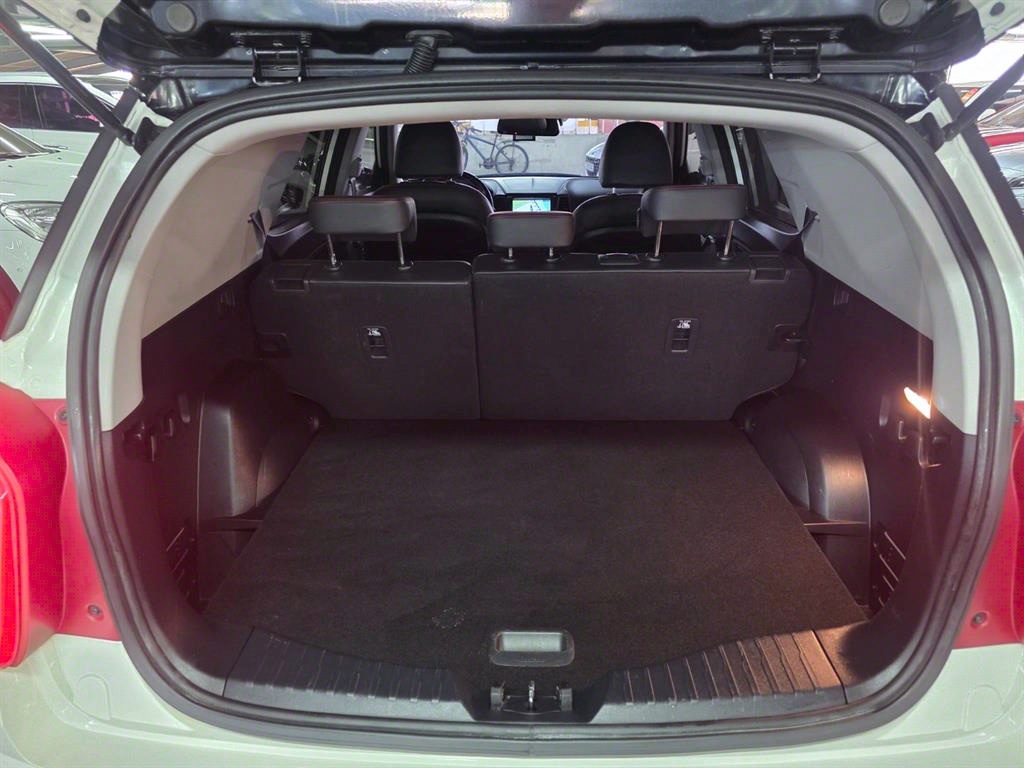 Ssangyong Tivoli 2017 Blanco - Importación desde Corea - HF Imports Iquique - Foto 19