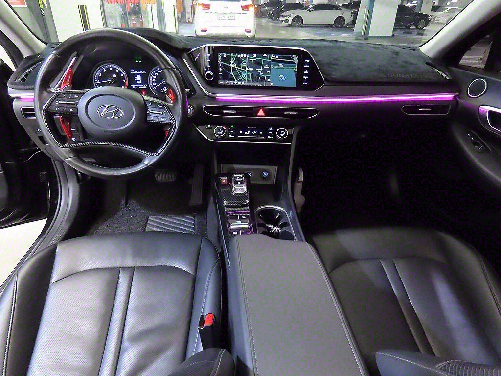 HYUNDAI Sonata - Vista 10