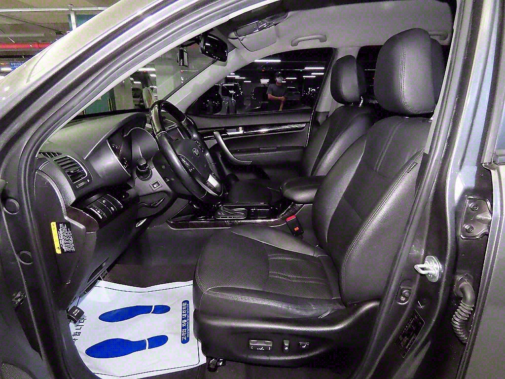 KIA Sorento - Vista 6