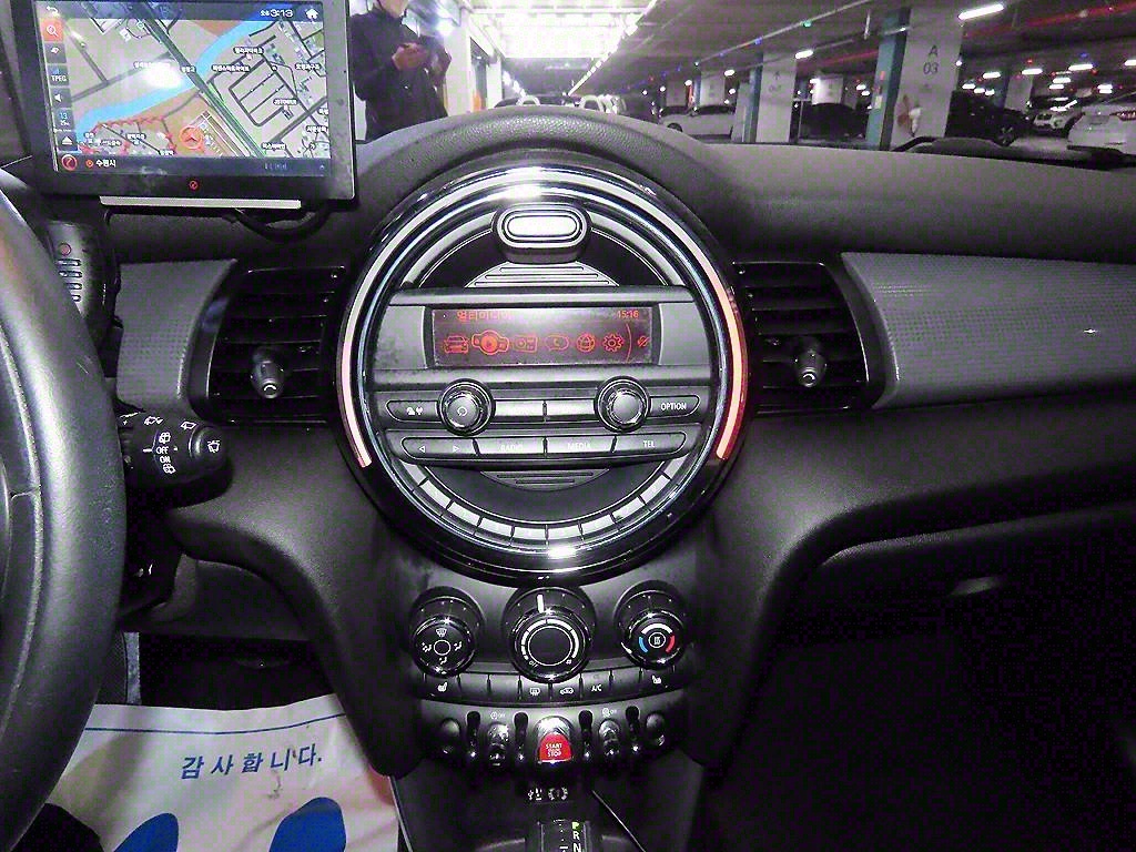 Mini Cooper - Vista 11