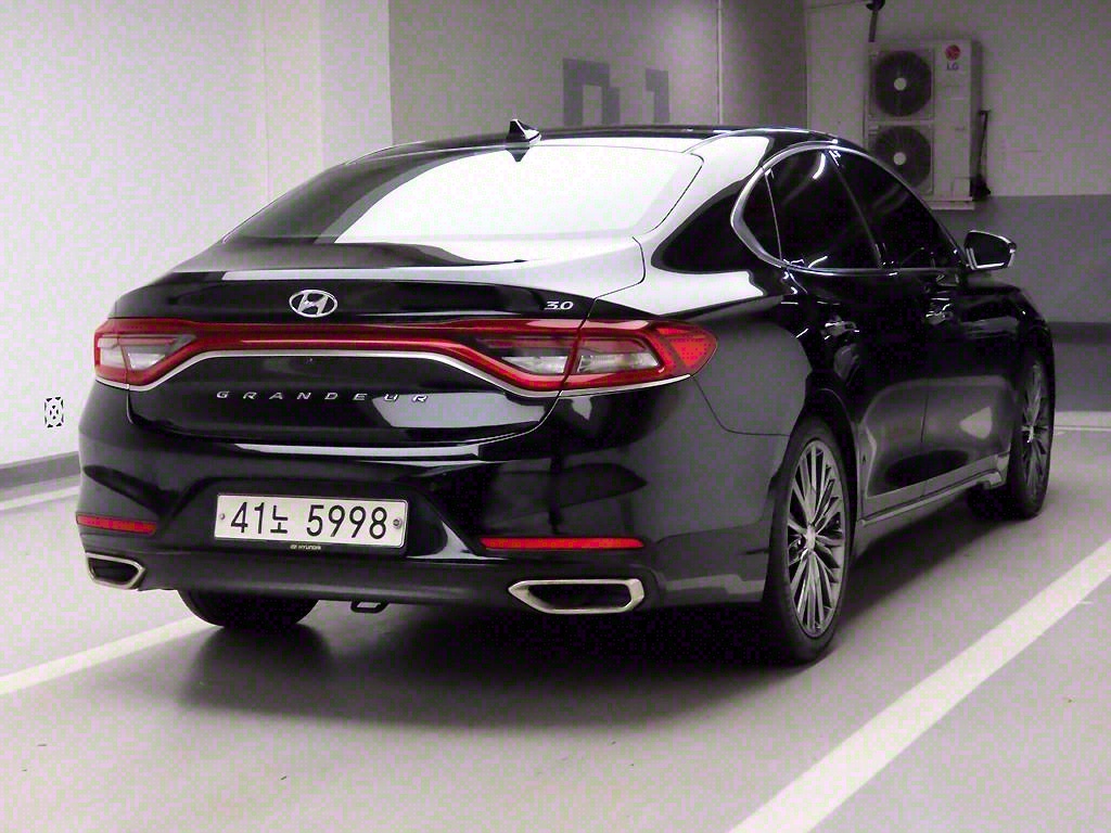 HYUNDAI Grandeur - Vista 4