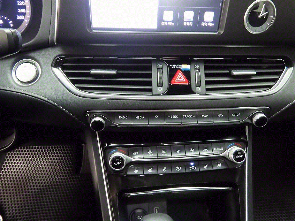 HYUNDAI Grandeur - Vista 10