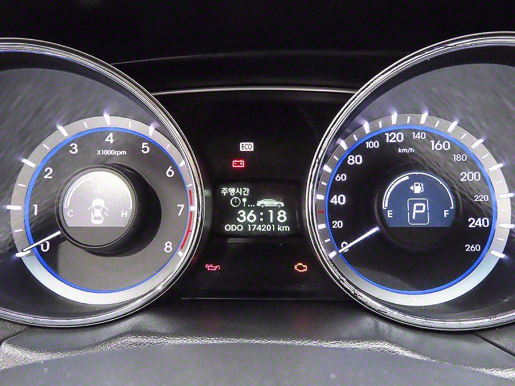 HYUNDAI Sonata - Vista 11