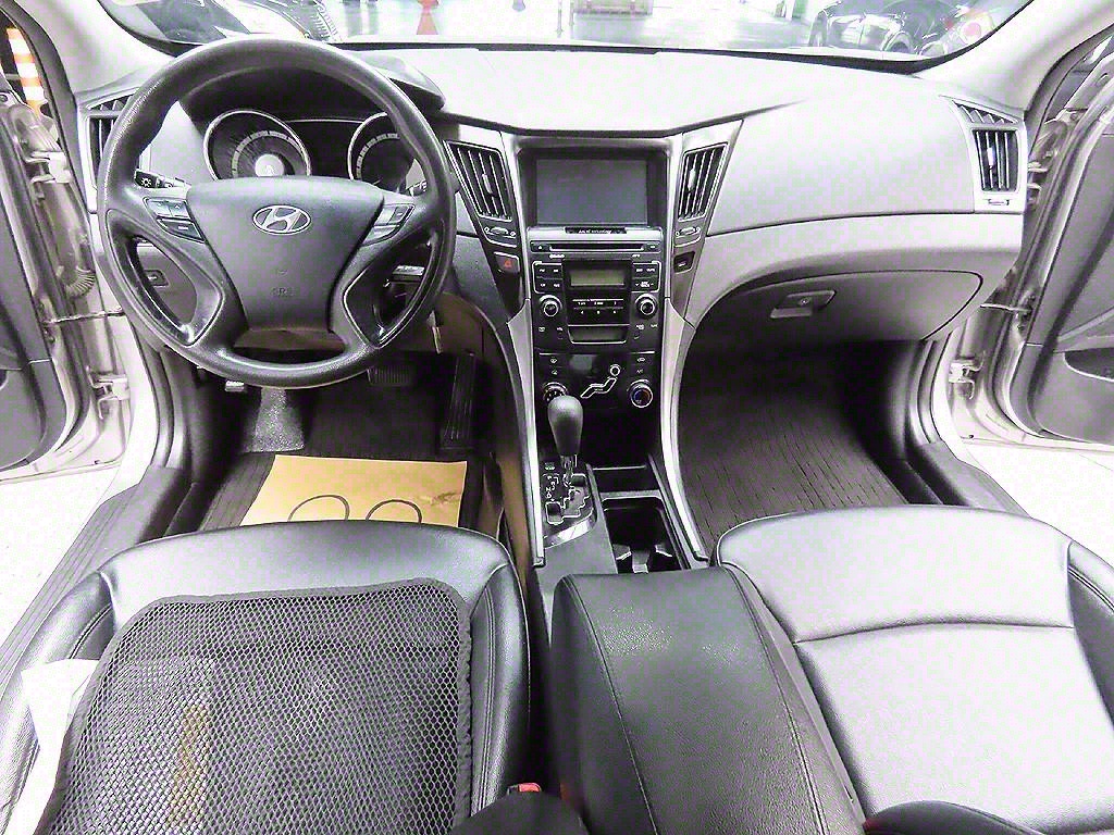 HYUNDAI Sonata 2011 Gris - Importación desde Corea - HF Imports Iquique - Foto 13