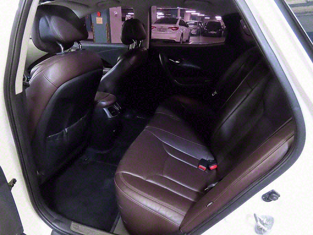 HYUNDAI Grandeur - Vista 7