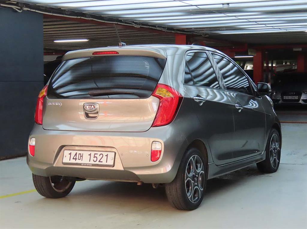 KIA Morning - Vista 4