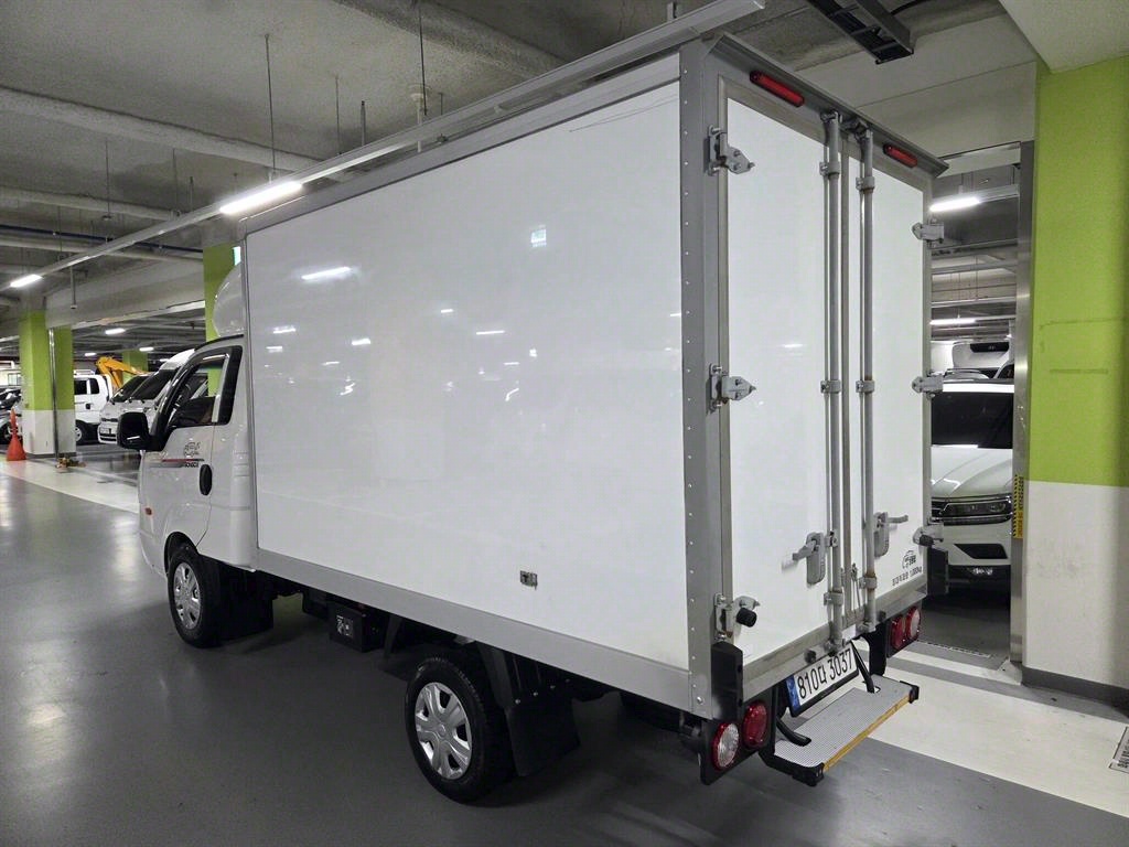 Small Truck Freezer Box(High Deck) - Vista 6