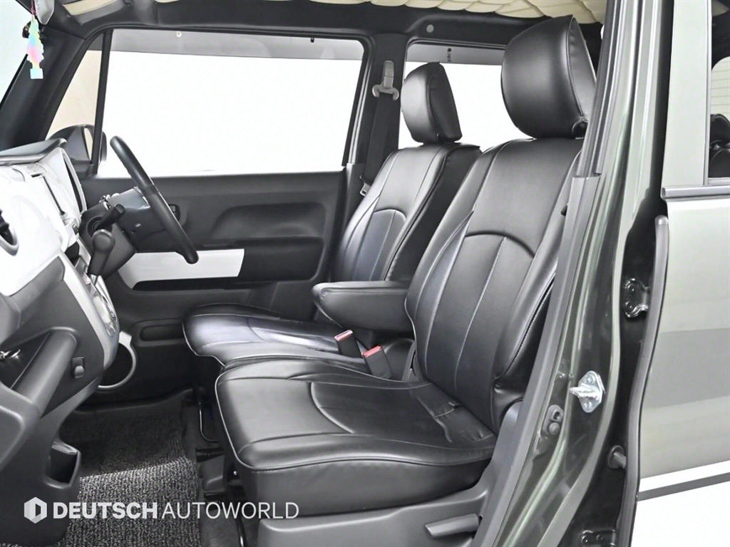 Suzuki Hustler - Vista 10