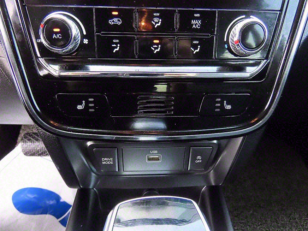 Ssangyong Tivoli 2020 Blanco - Importación desde Corea - HF Imports Iquique - Foto 14