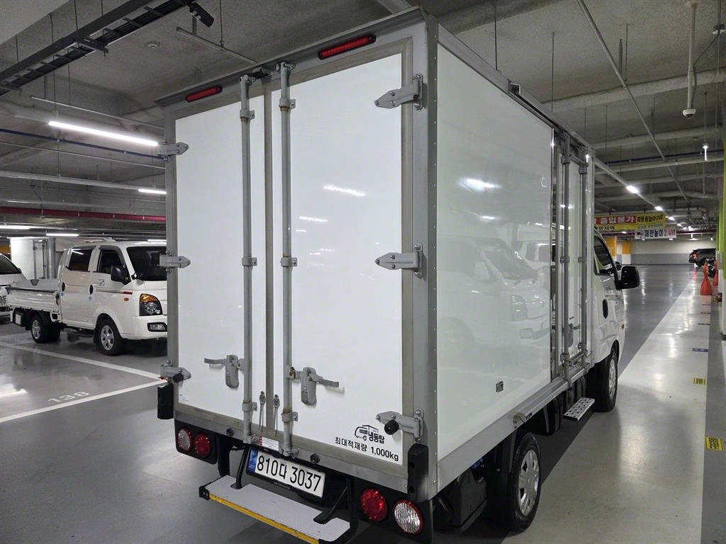 Small Truck Freezer Box(High Deck) - Vista 7