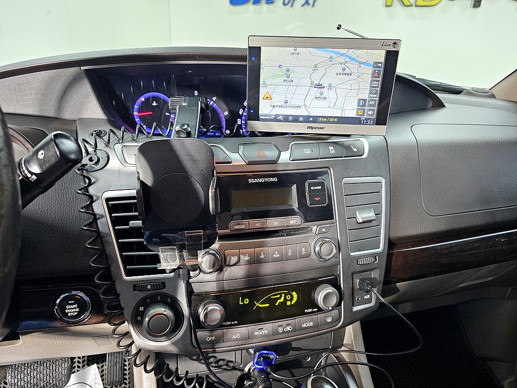 Ssangyong Korando - Vista 12