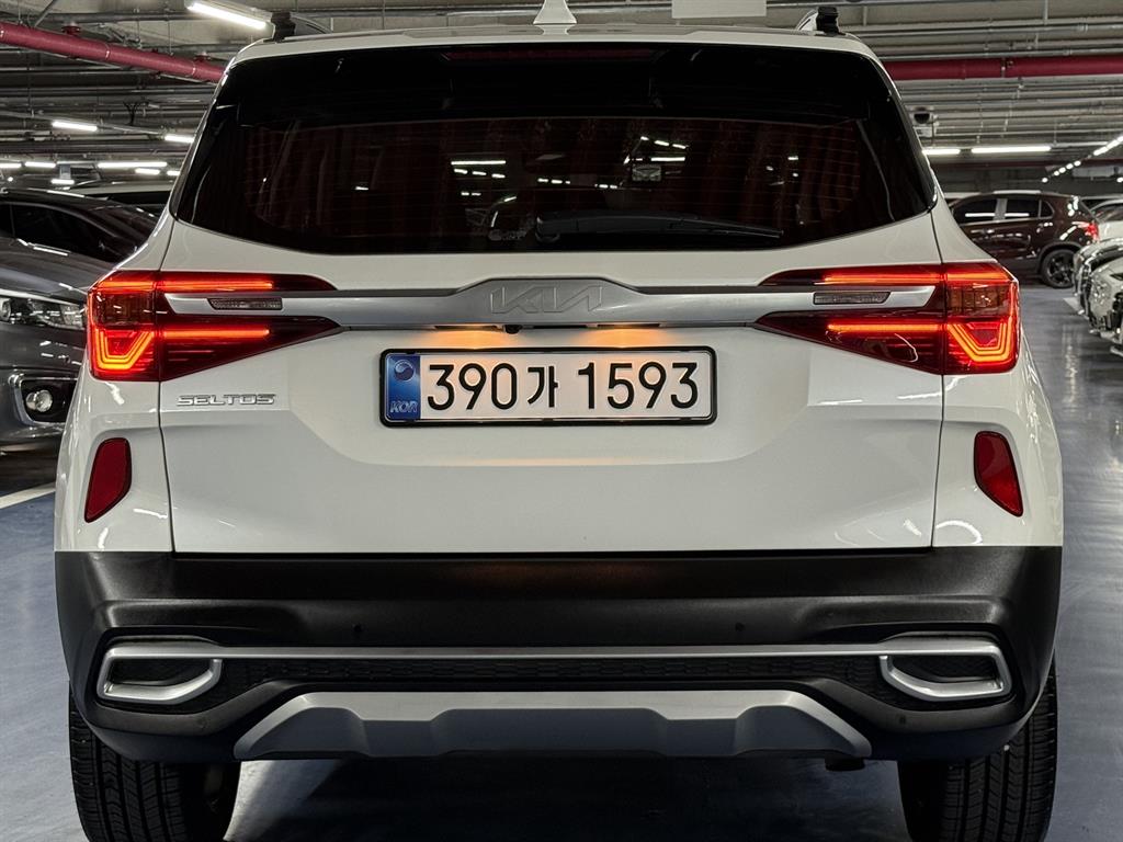 KIA Seltos - Vista 4