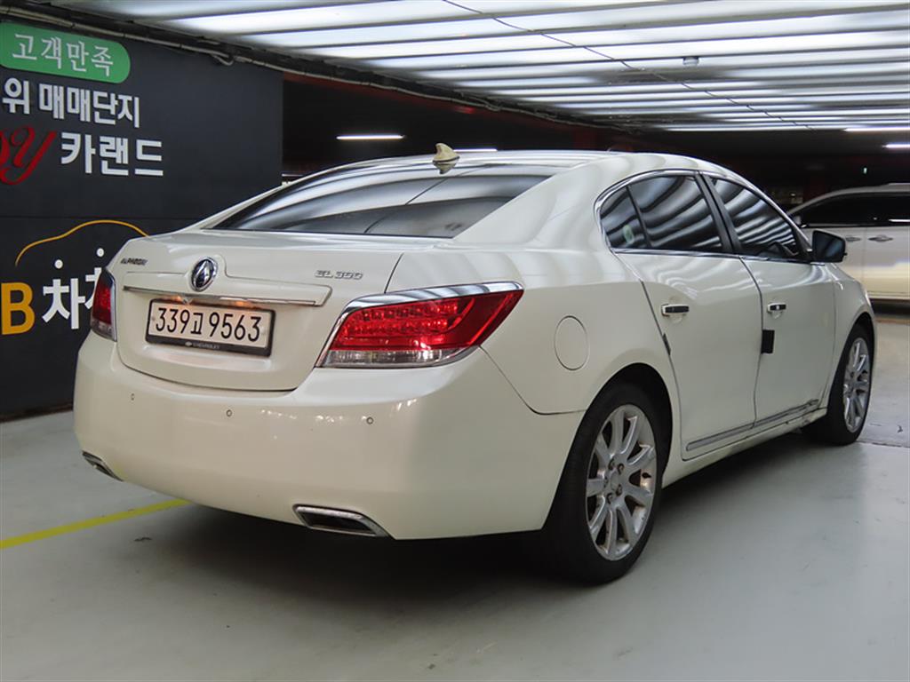 DAEWOO Alpheon - Vista 4