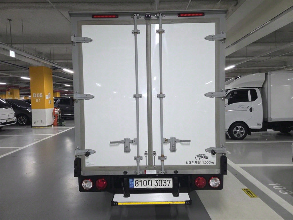 Small Truck Freezer Box(High Deck) - Vista 8