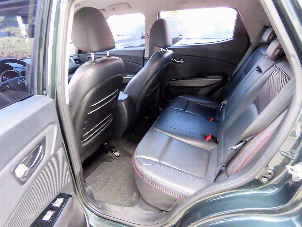 Ssangyong Tivoli - Vista 6