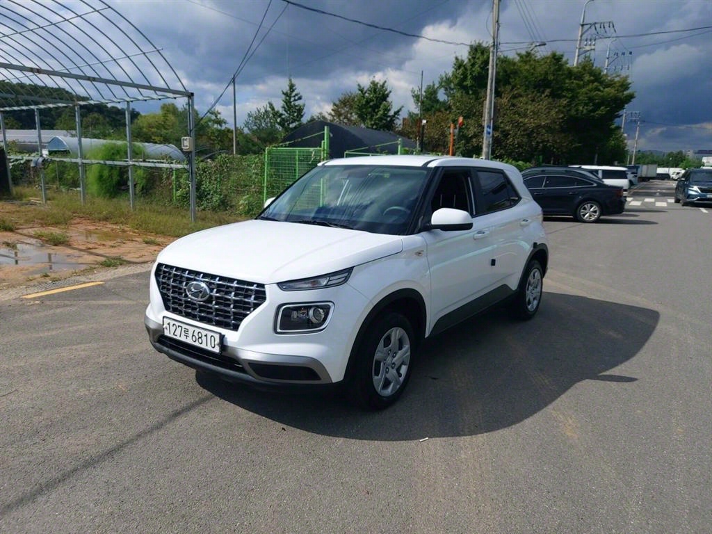 HYUNDAI Venue - Vista 5