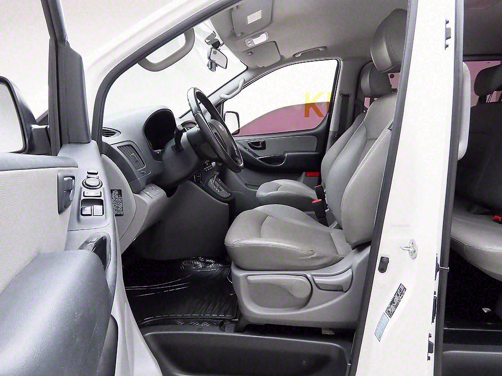 HYUNDAI Starex 2018 Blanco - Importación desde Corea - HF Imports Iquique - Foto 15