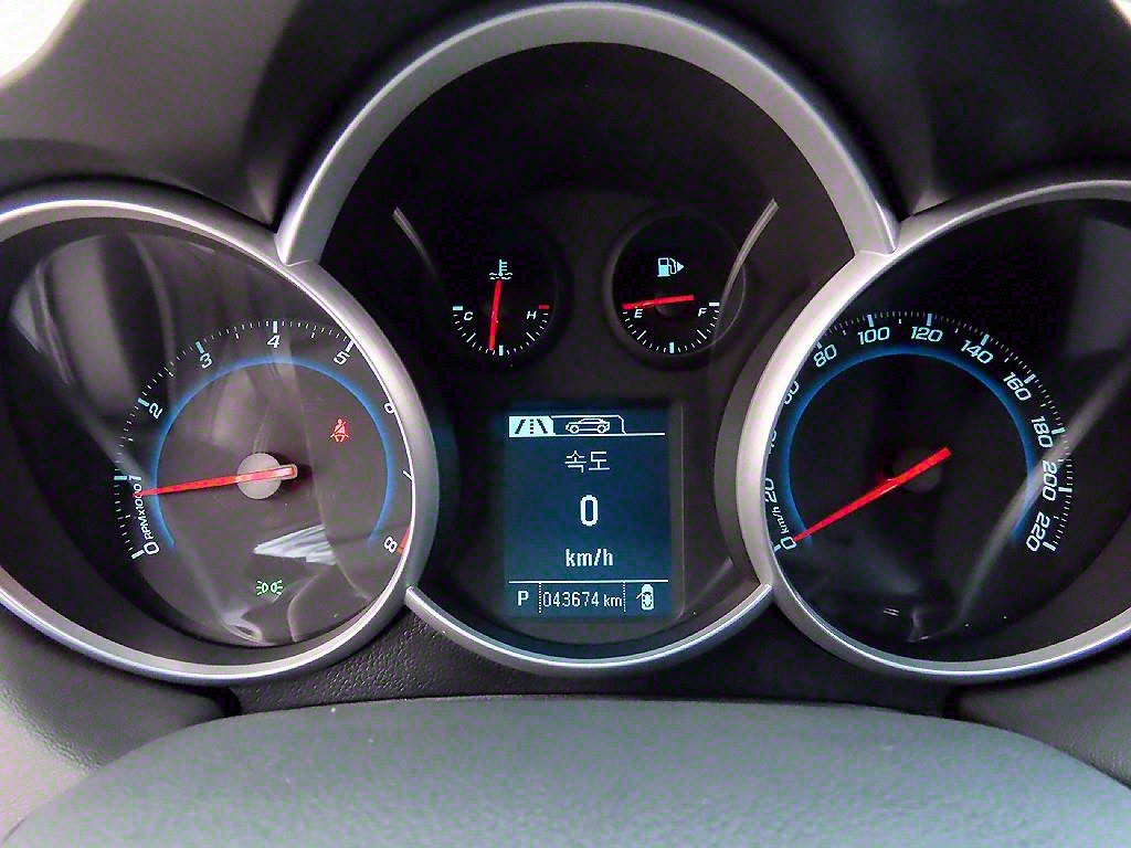 Chevrolet Cruise - Vista 9