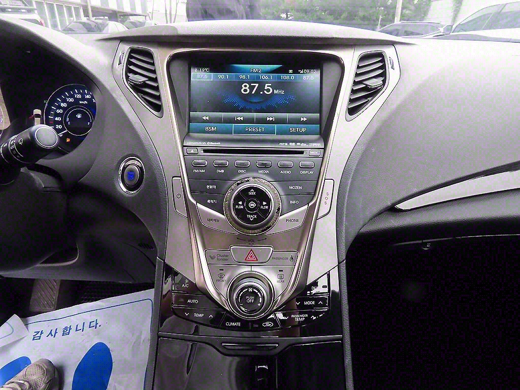 HYUNDAI Grandeur 2011 - Importación desde Corea - HF Imports Iquique - Foto 13