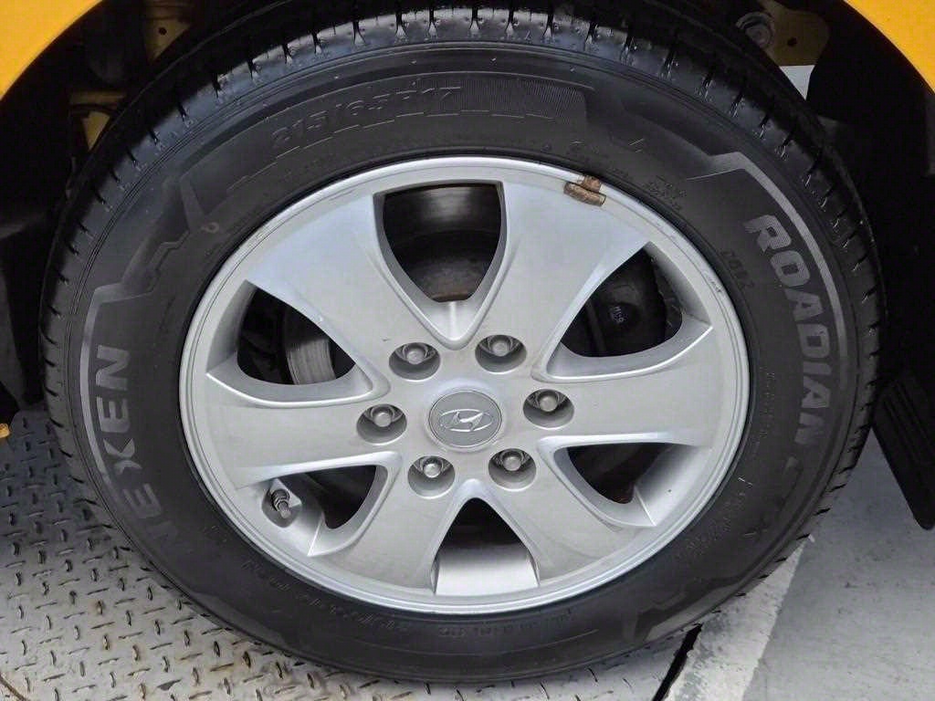 HYUNDAI Starex 2019 Amarillo - Importación desde Corea - HF Imports Iquique - Foto 19