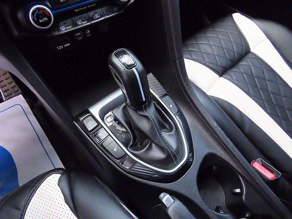 HYUNDAI Veloster - Vista 10