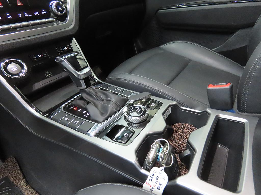 Ssangyong Korando - Vista 11