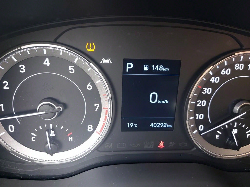 HYUNDAI Venue - Vista 6