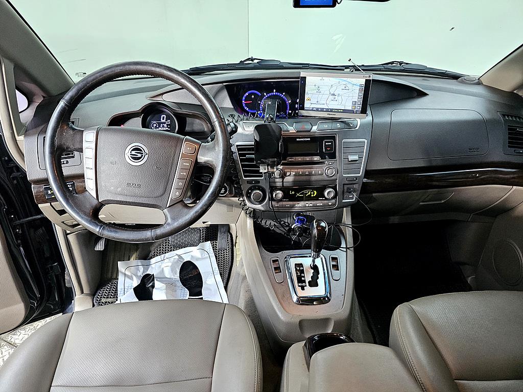 Ssangyong Korando - Vista 5