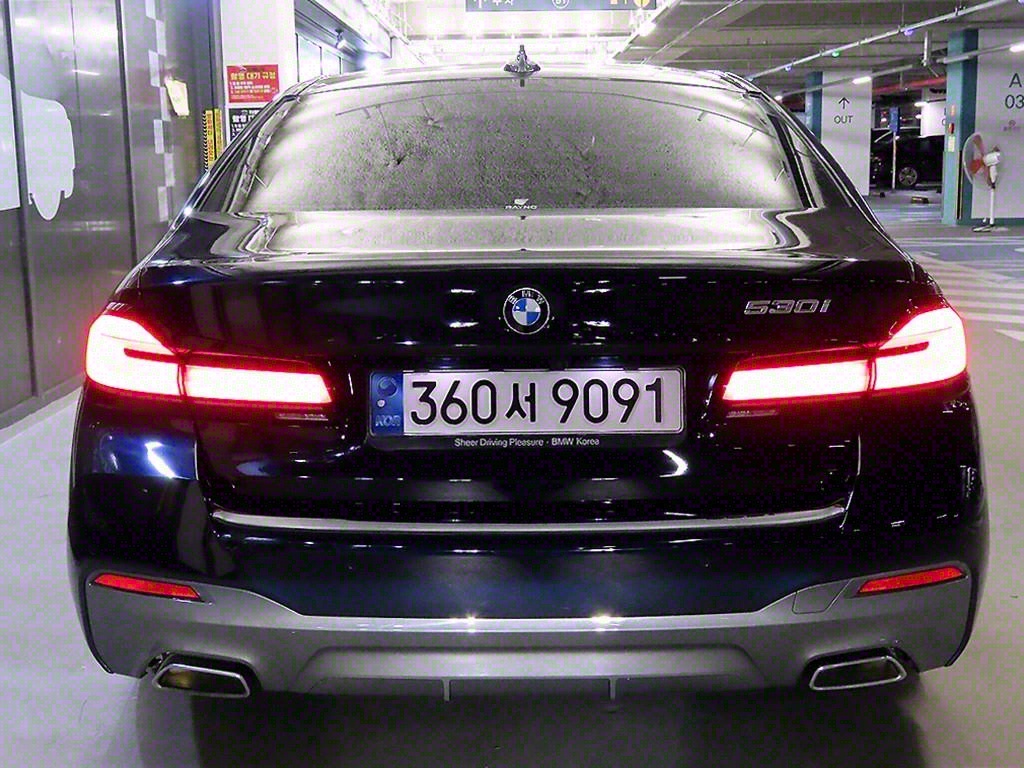 BMW 5 Series - Vista 5