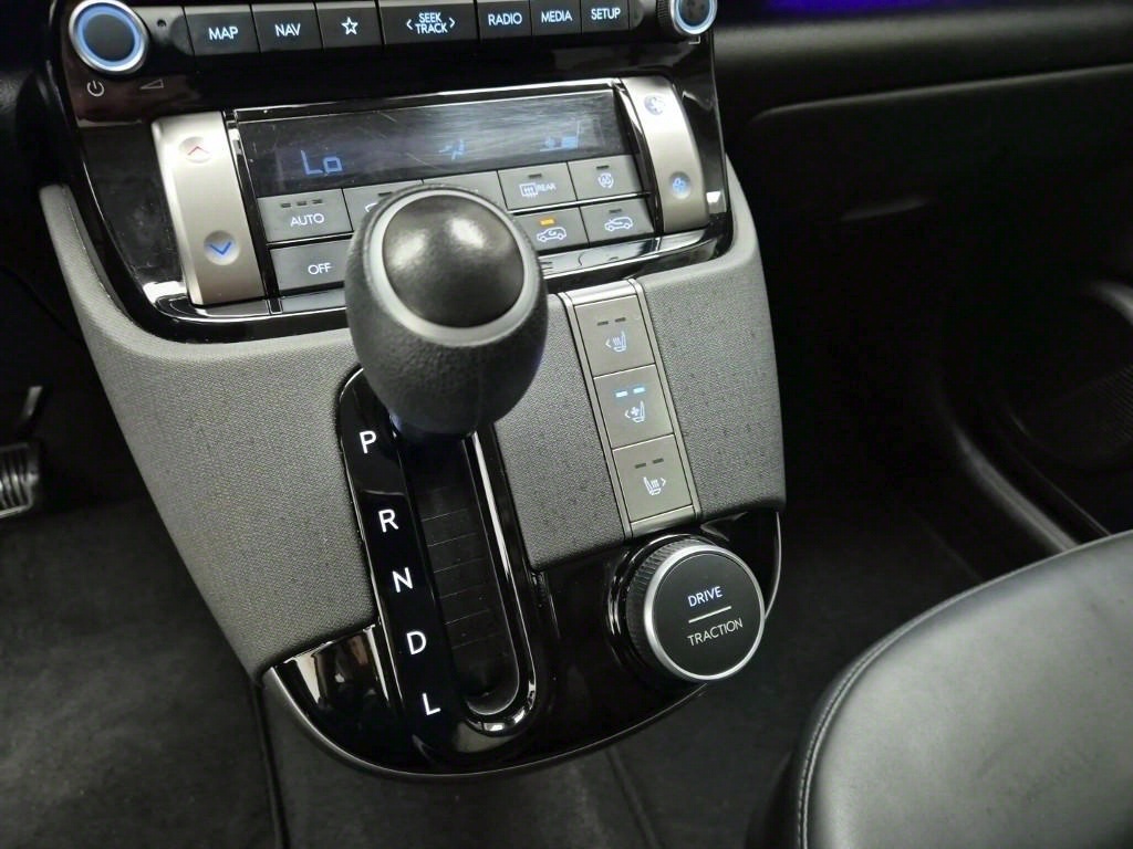 HYUNDAI Casper - Vista 8