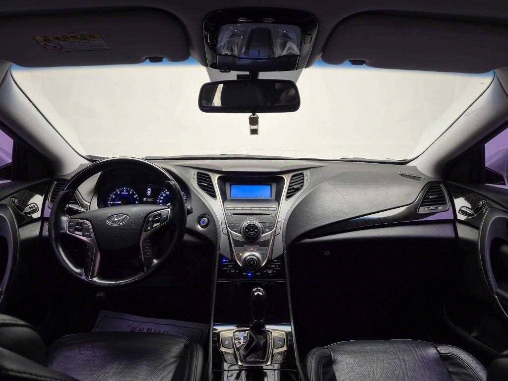 HYUNDAI Grandeur - Vista 7