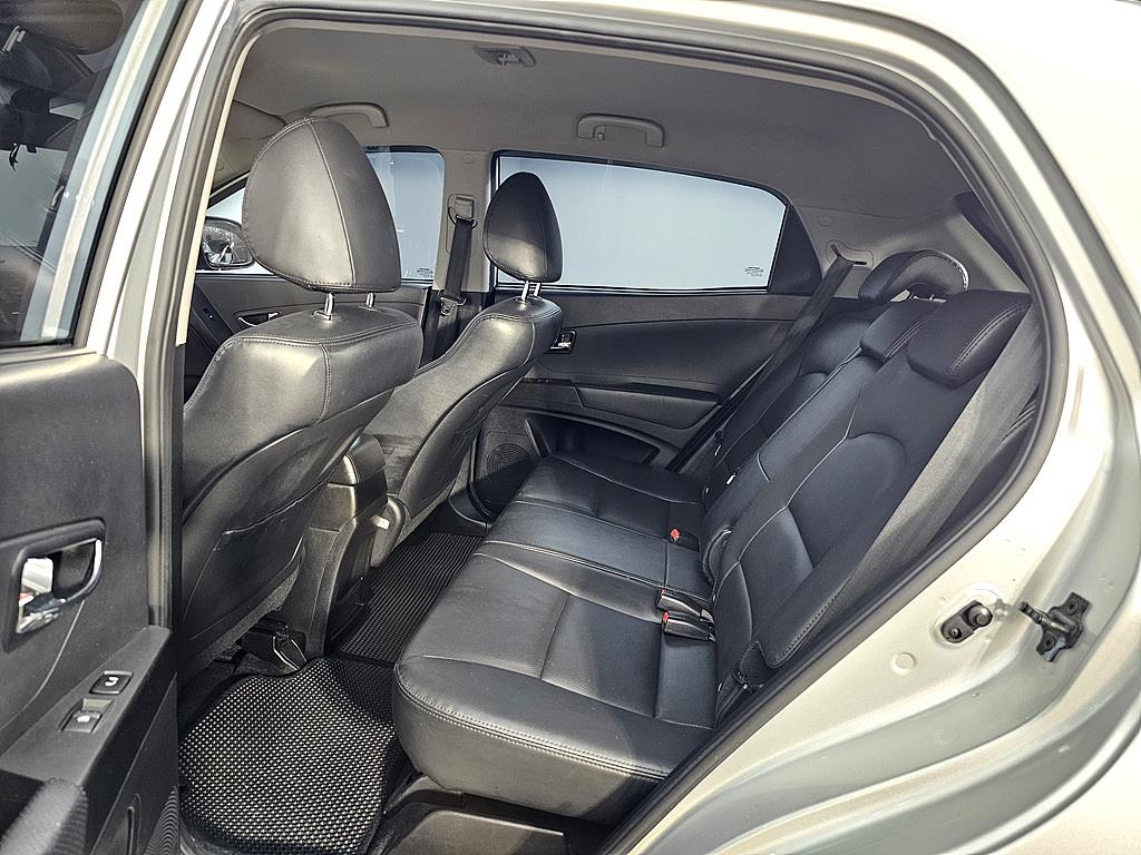 Ssangyong Korando - Vista 9