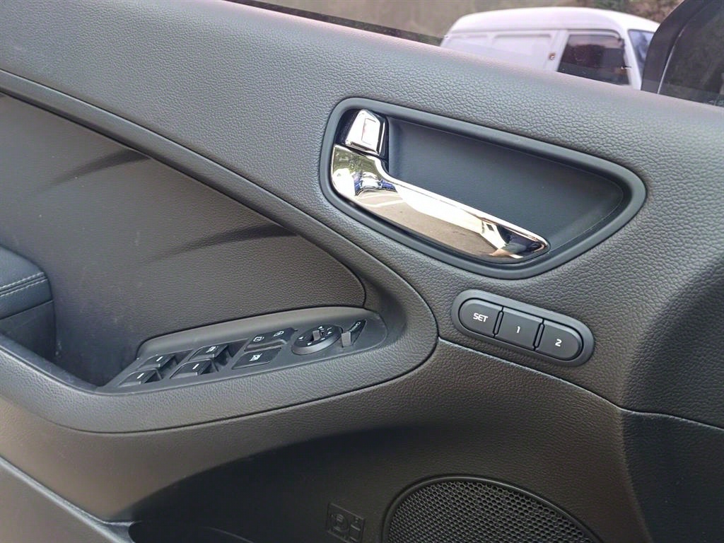 KIA K3 2015 Blanco - Importación desde Corea - HF Imports Iquique - Foto 16