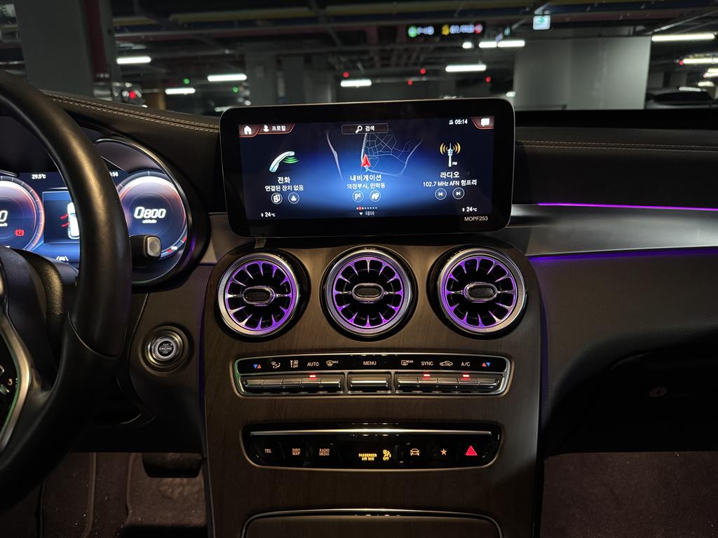 Mercedes Benz GLC Class - Vista 12