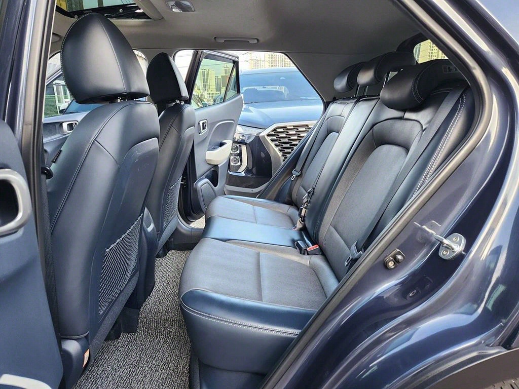 HYUNDAI Venue - Vista 10