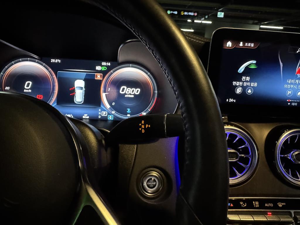 Mercedes Benz GLC Class - Vista 11