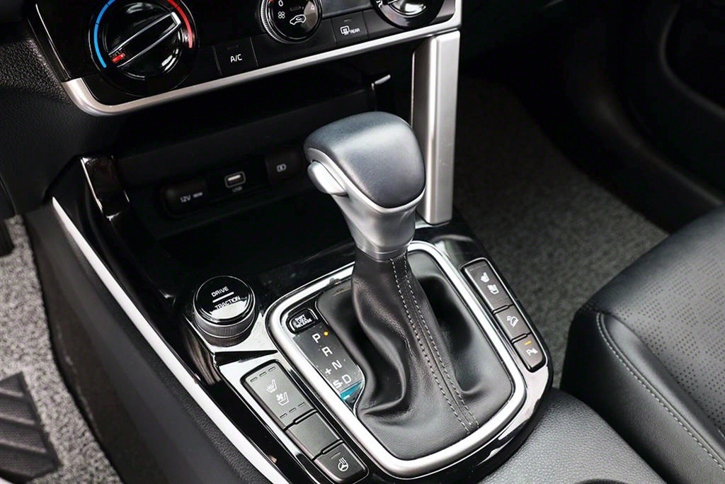 KIA Seltos - Vista 4