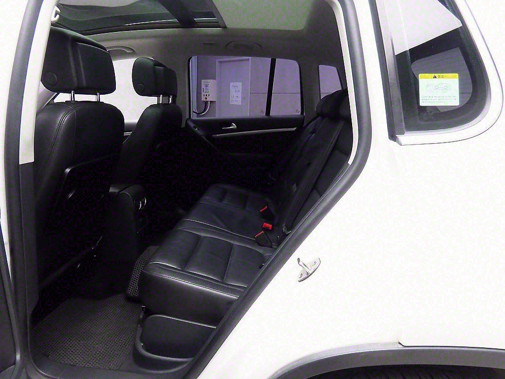 Volkswagen Tiguan - Vista 6