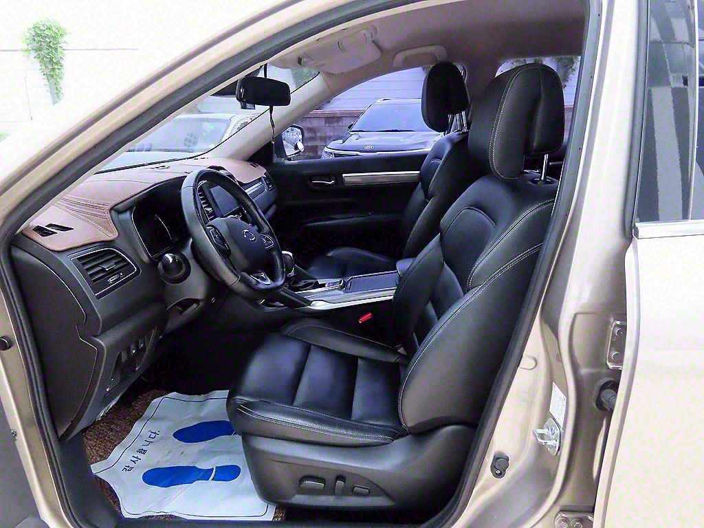 SAMSUNG QM6 - Vista 5