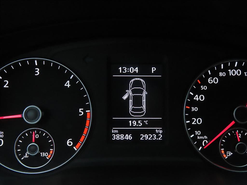 Volkswagen Passat - Vista 9