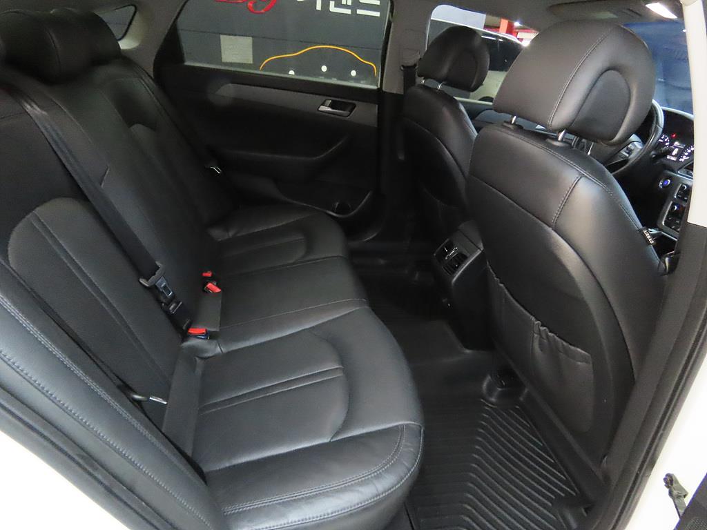 HYUNDAI Sonata - Vista 6