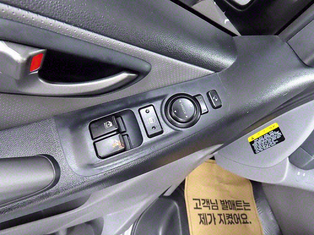 HYUNDAI Starex - Vista 11